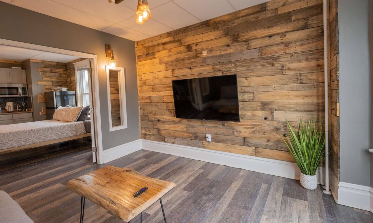 Harrisburg Apartment | Rustic 2BR Loft with River Views