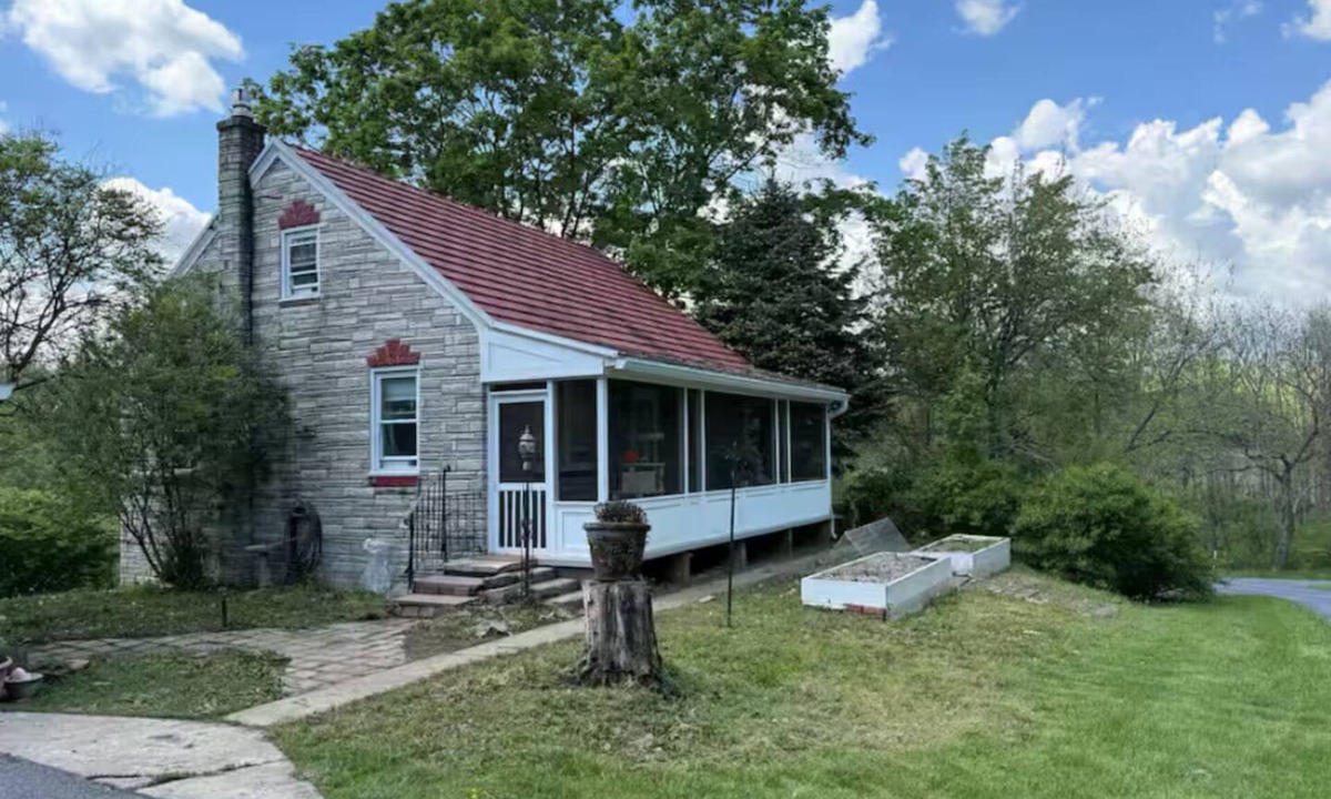 Robesonia Cottage | Rustic 3 BR cottage next to Blue Marsh!