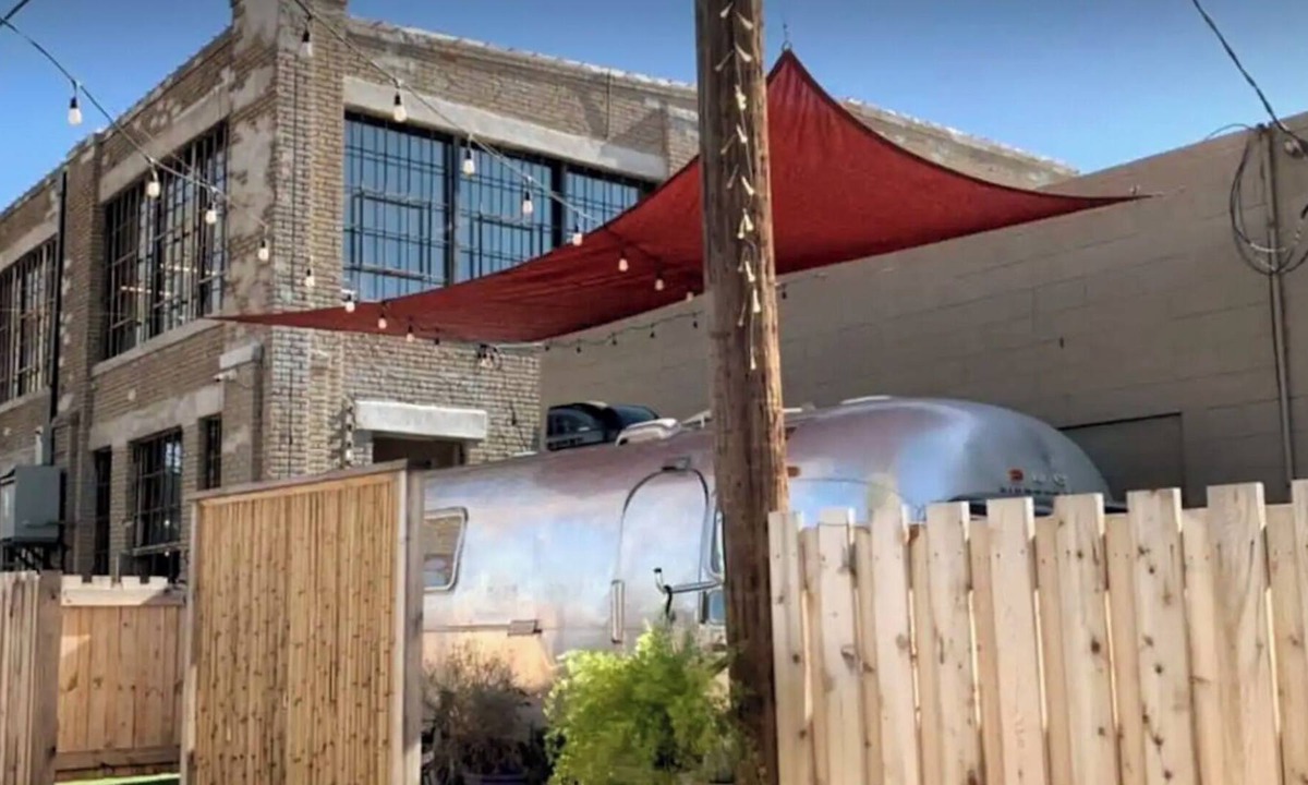 Tulsa House | Rustic Airstream: Tulsa Secret Getaway/ @WOMPA- 5 min to BOK