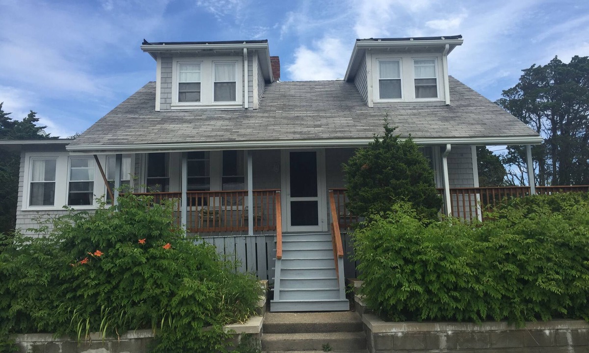 Humarock House | Rustic Beach Cottage