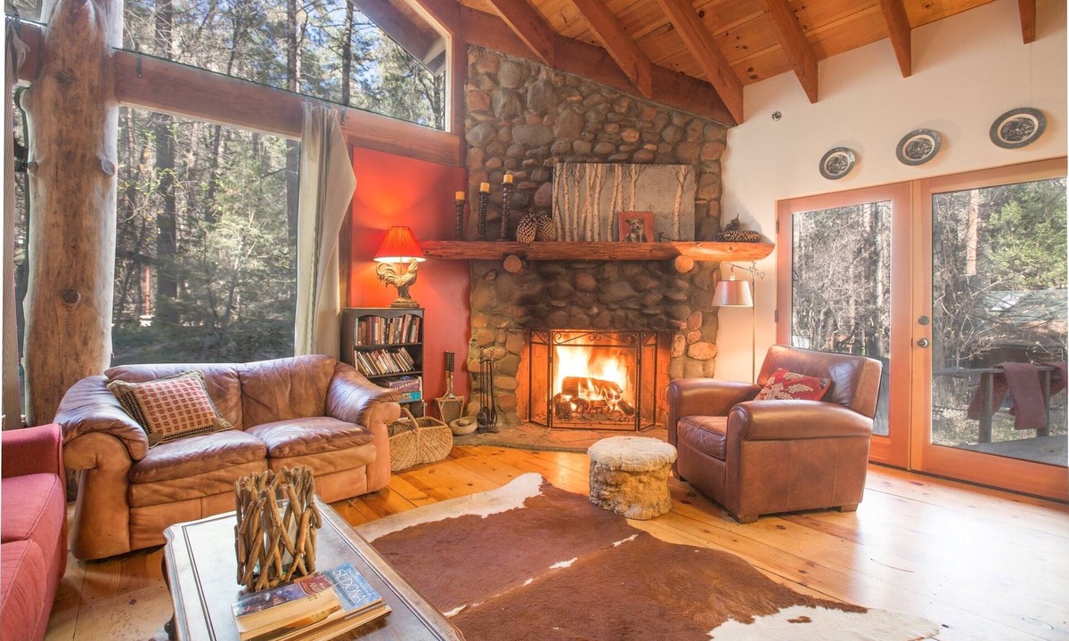 Sedona Cabin | Rustic Beauty in the Canyon