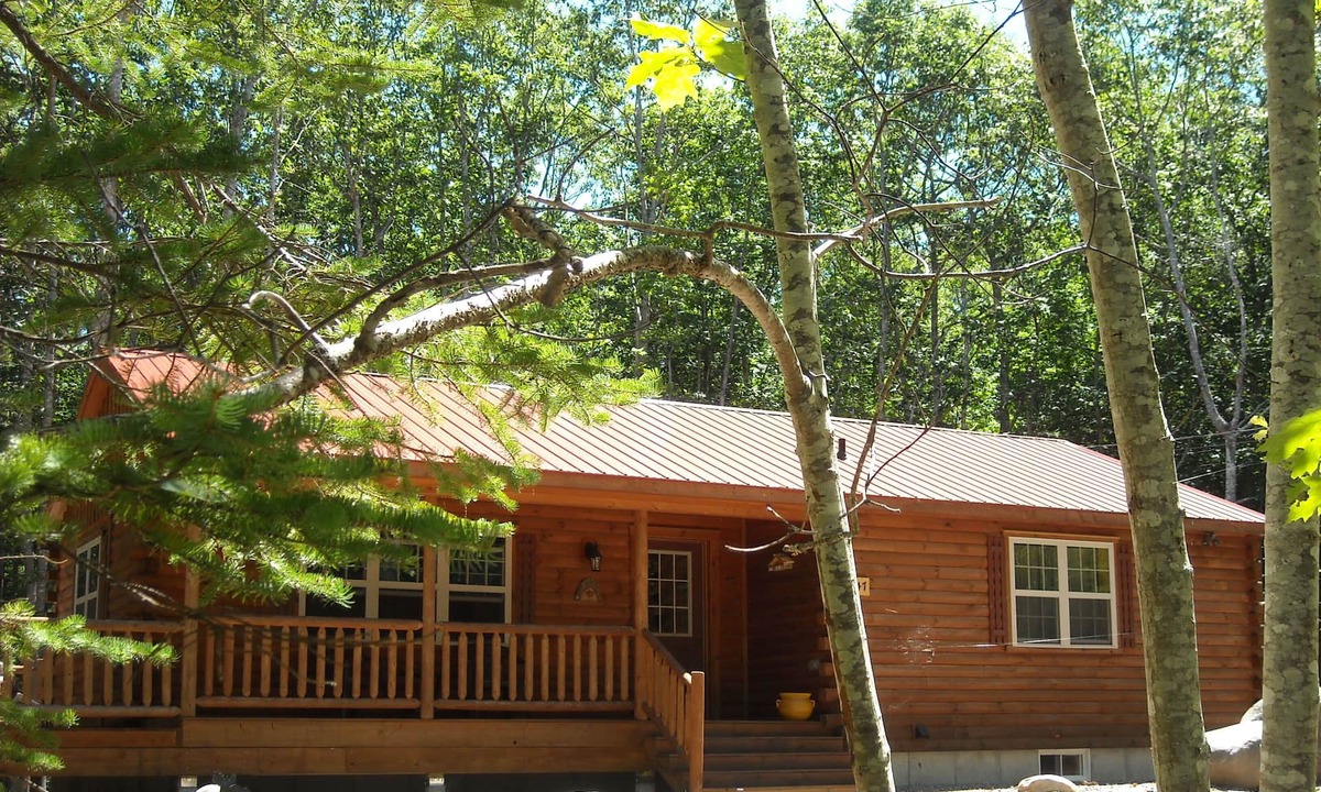Bar Harbor Cabin | Rustic Cabin - Close to Bar Harbor & Acadia National ParknnLicense # VR2R24-059