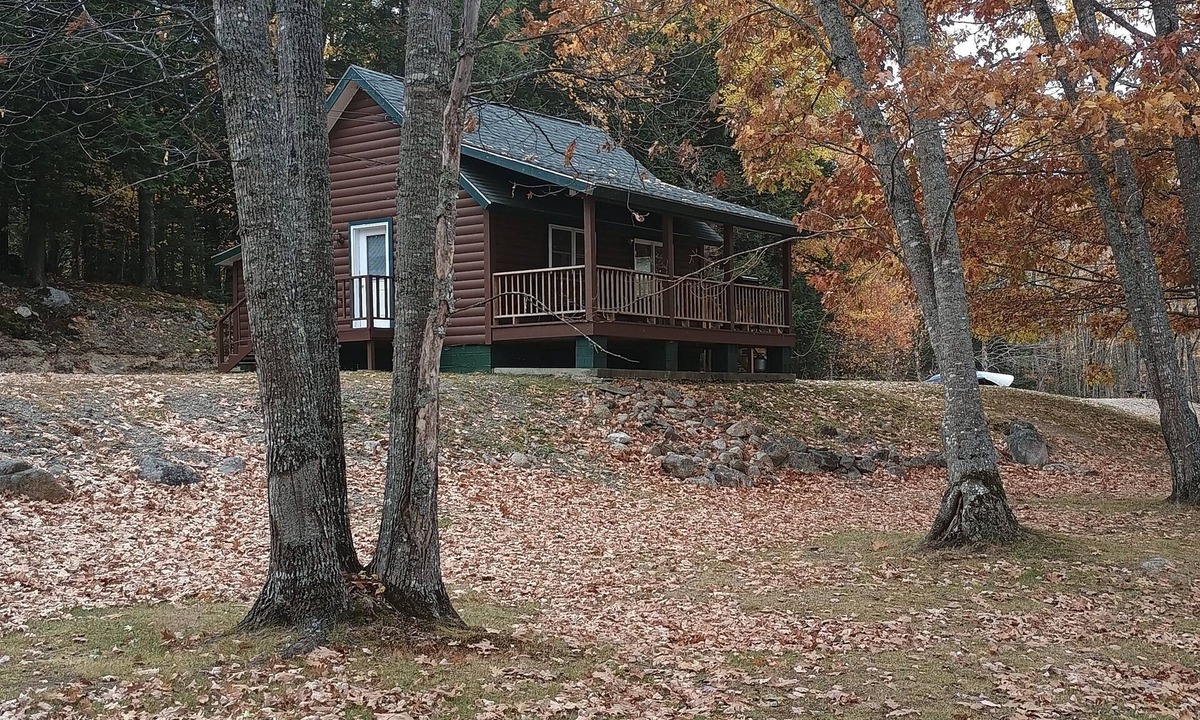 Lincoln Cabin | Rustic cabin in Lincoln Maine