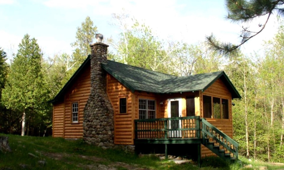 Wilmington House | Rustic Cabin Retreat with Hot Tub and Mountain Views in Wilmington, New York