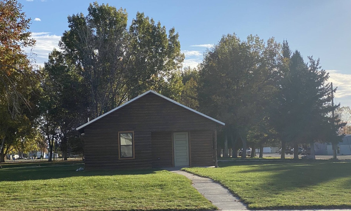 Burlington Cabin | Rustic cabin with Fiber internet
