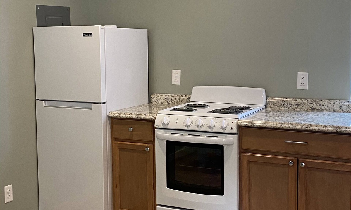 Broadwater County Cabin | Rustic cabin with lake views.