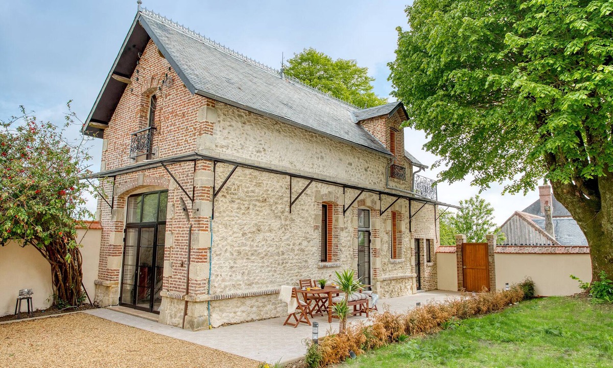 Tourouvre House | Rustic Charm, Modern Luxury in Le Perche