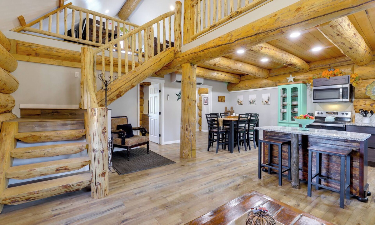 Gusher Cottage | 'rustic Cliff Ranch B' - Uintah Basin Retreat!