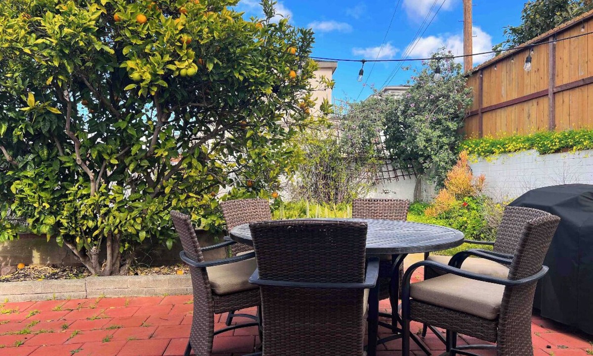 Point Loma House | Rustic Coastal Retreat in Sunset Cliffs - 3bed/2ba