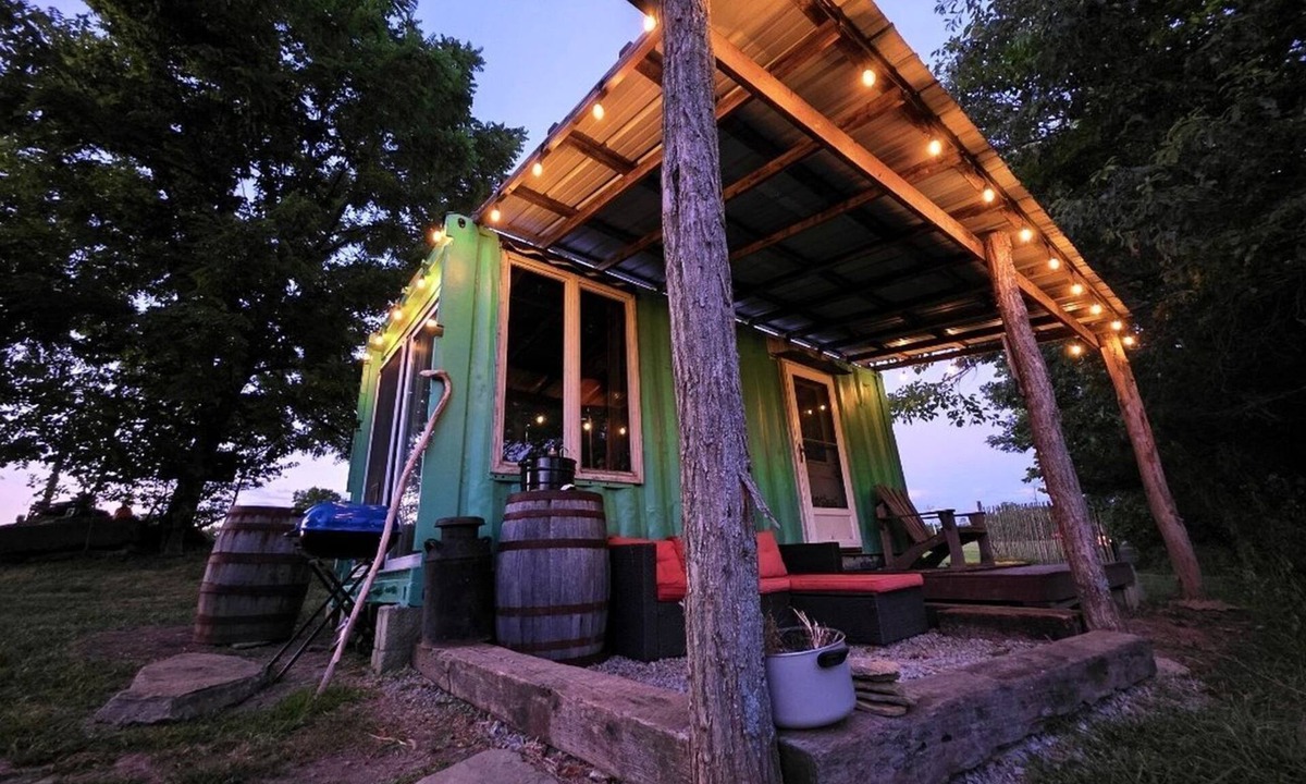 Jonesville House | Rustic Container Accommodation for Glamping in Kentucky