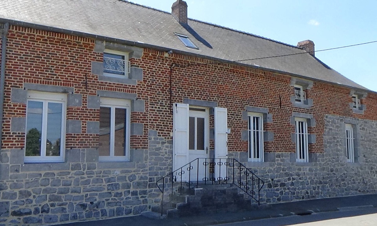 Leval Cottage | Rustic cottage with equipped kitchen, WIFI and large private yard