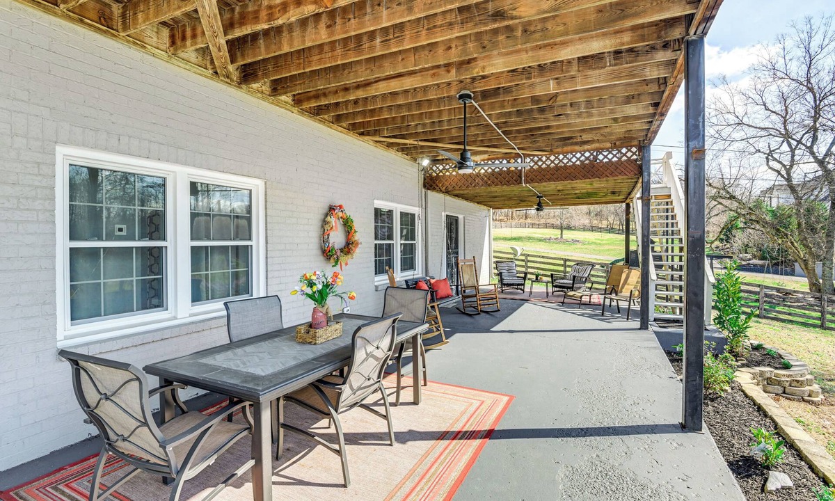 Antioch Apartment | Rustic Cowboy Ranch Retreat: Stay Near Nashville