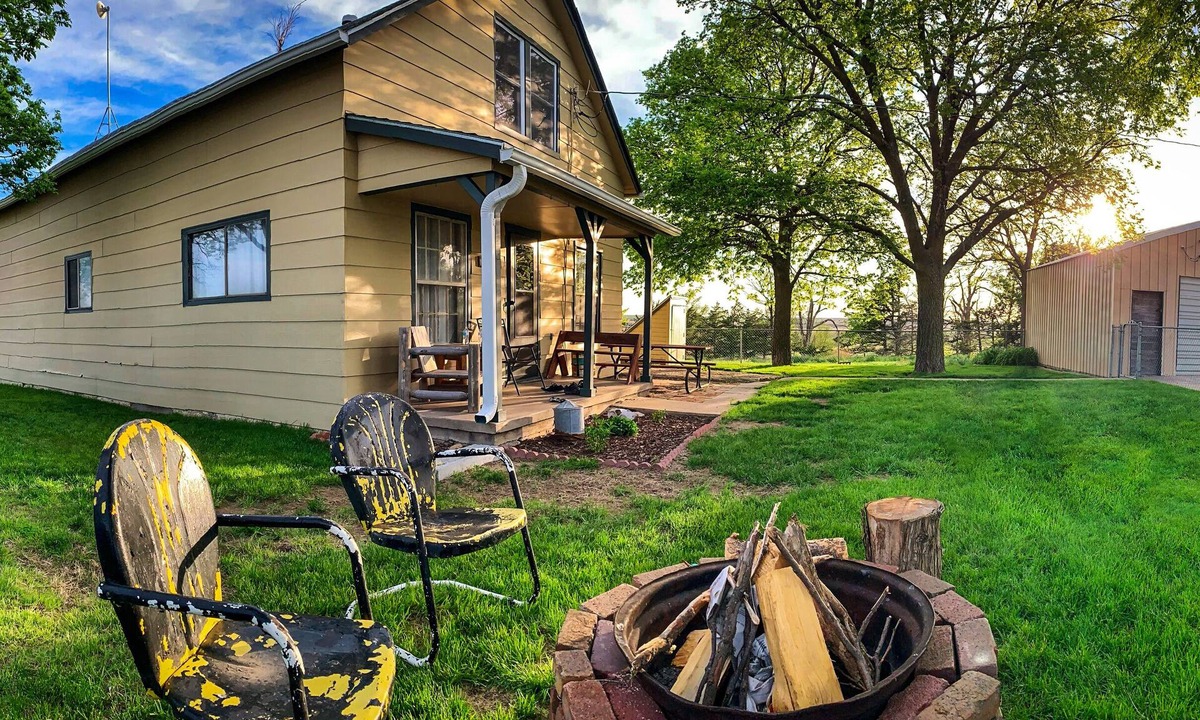 McCook Other | Rustic Farmhouse Retreat