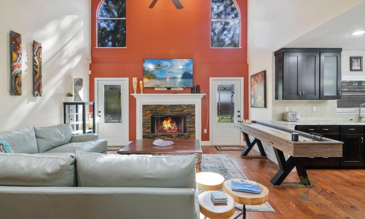 Windermere Villa | Rustic Hideaway - Modern Estate - Great Location + Pet Friendly!