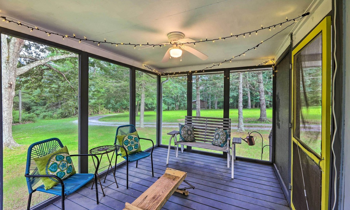 Seebert Cabin | Rustic Hideaway w/Fire Pit < 1 Mi to River!