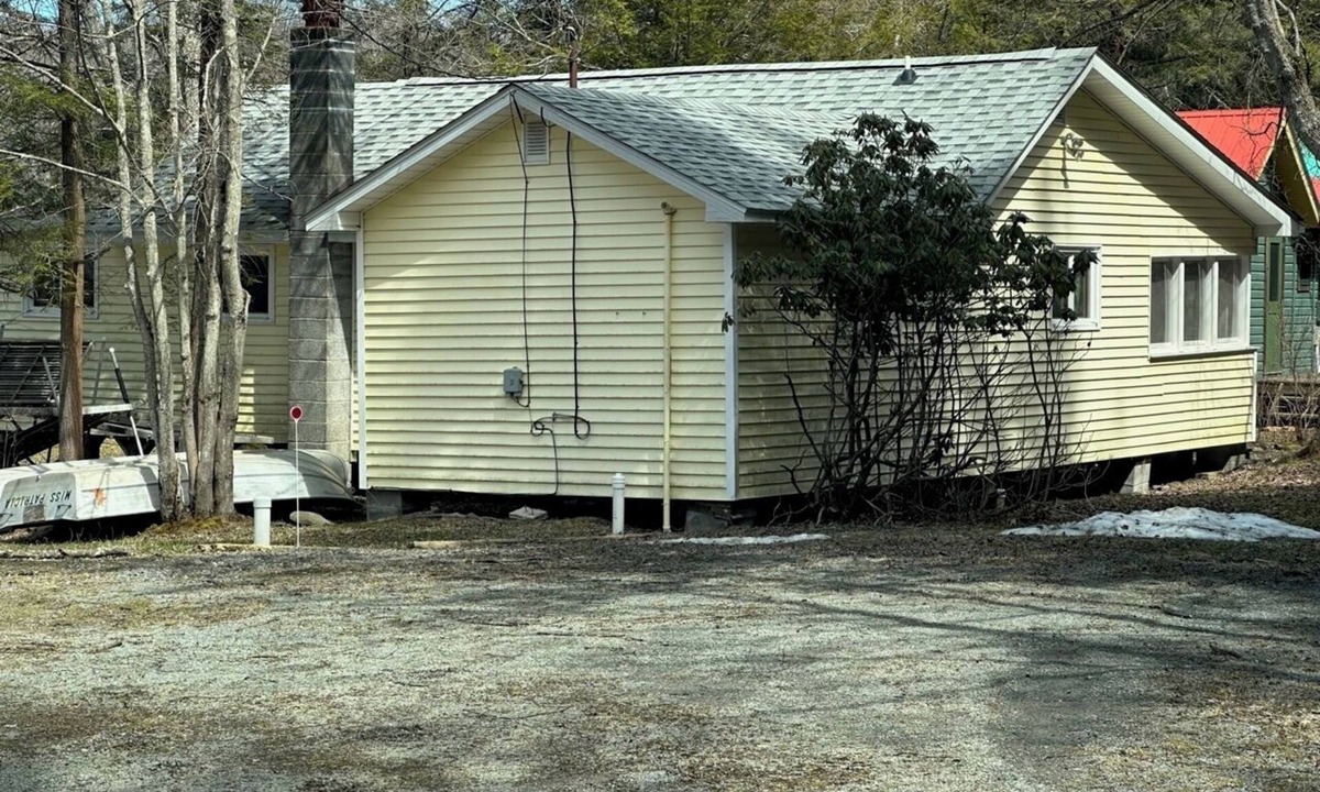 Starrucca Cabin | Rustic lake front cabin in Starrucca, PA