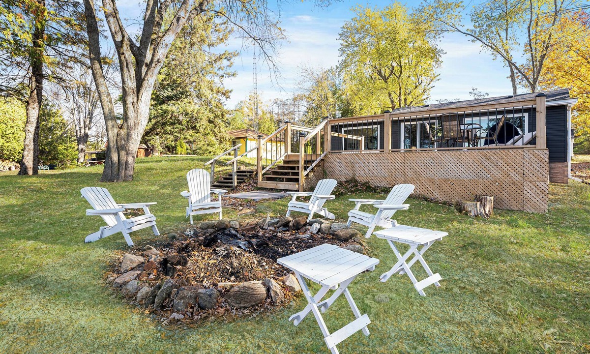 Kirkfield Cottage | Rustic Lakefront Cottage with Fire Pit and Scenic Views