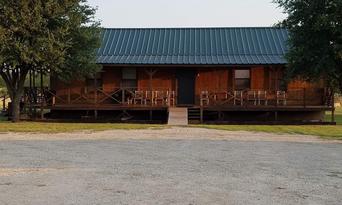 Santa Anna Cabin | Rustic lodge getaway.
