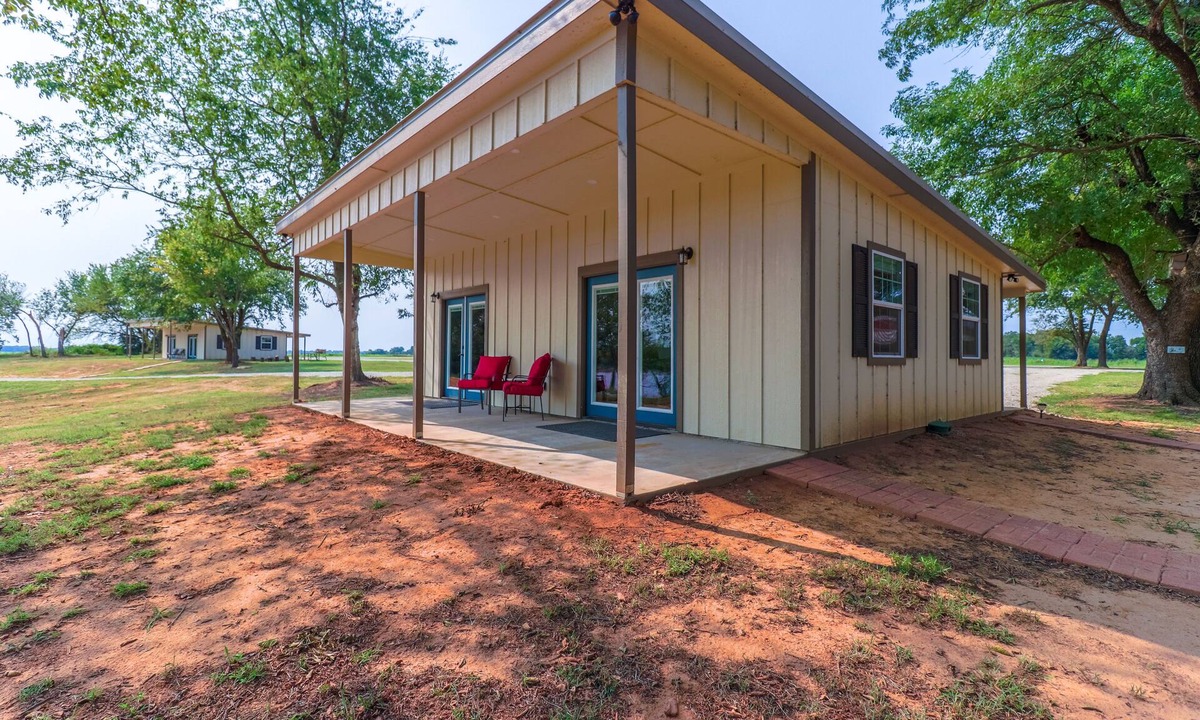 Denison Cabin | Rustic luxury at Captain Allred's Cabin