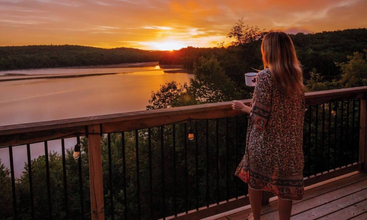Dysart et al Cottage | Rustic-Luxury Waterfront Cottage Getaway on Kennisis Lake Stunning Elevated View