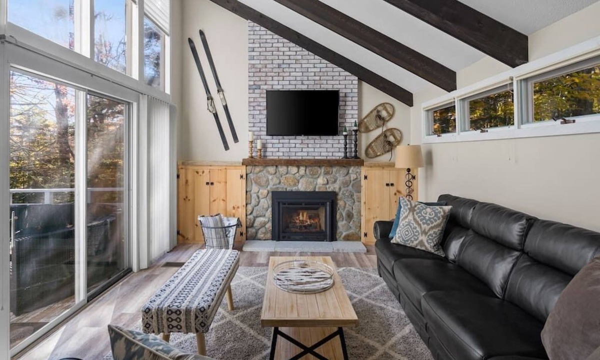 Wilmington House | Rustic Modern Ski Home-Close to MtSnow w/Fireplace
