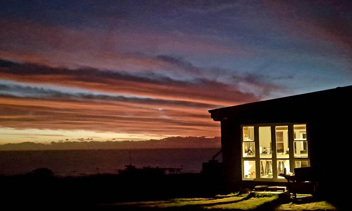 Mokau Apartment | Rustic Mokau Escape with Ocean Views & Sauna