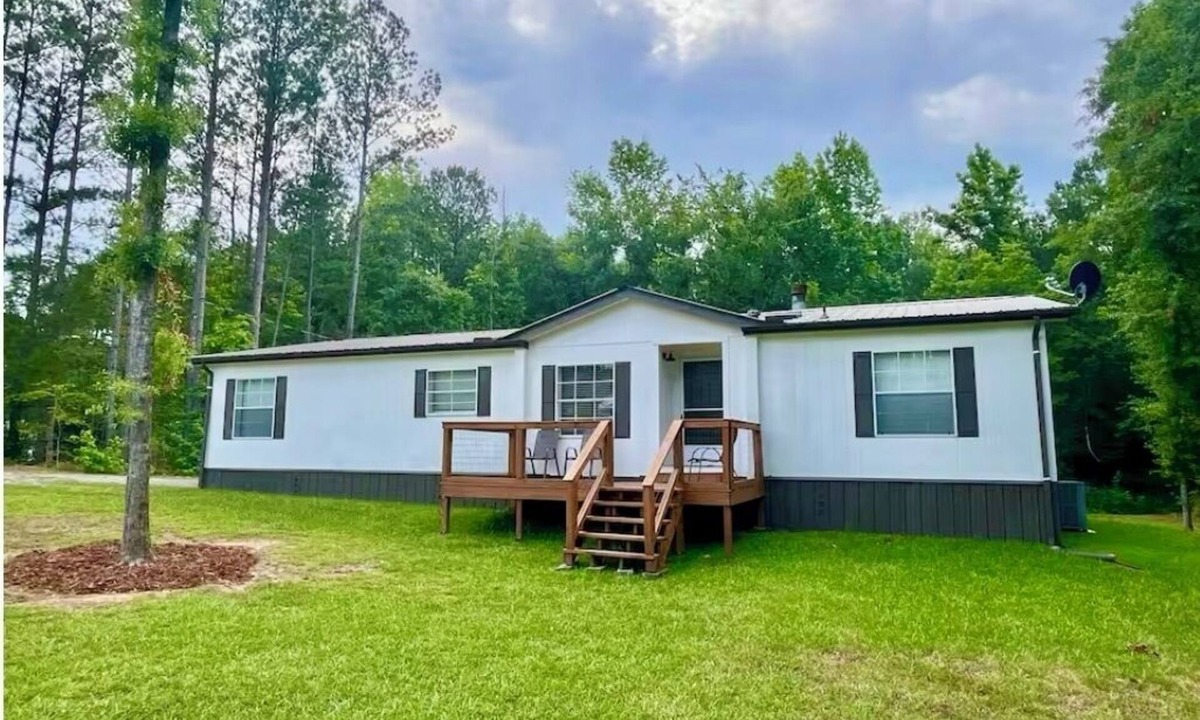 Blue Mountain House | Rustic Relaxation - Recently Renovated and Spacious!