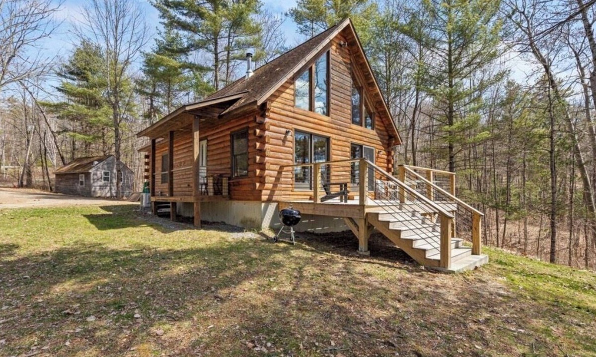 Dresden Cabin | Rustic Riverfront Cabin with Fire pit and Wood Stove