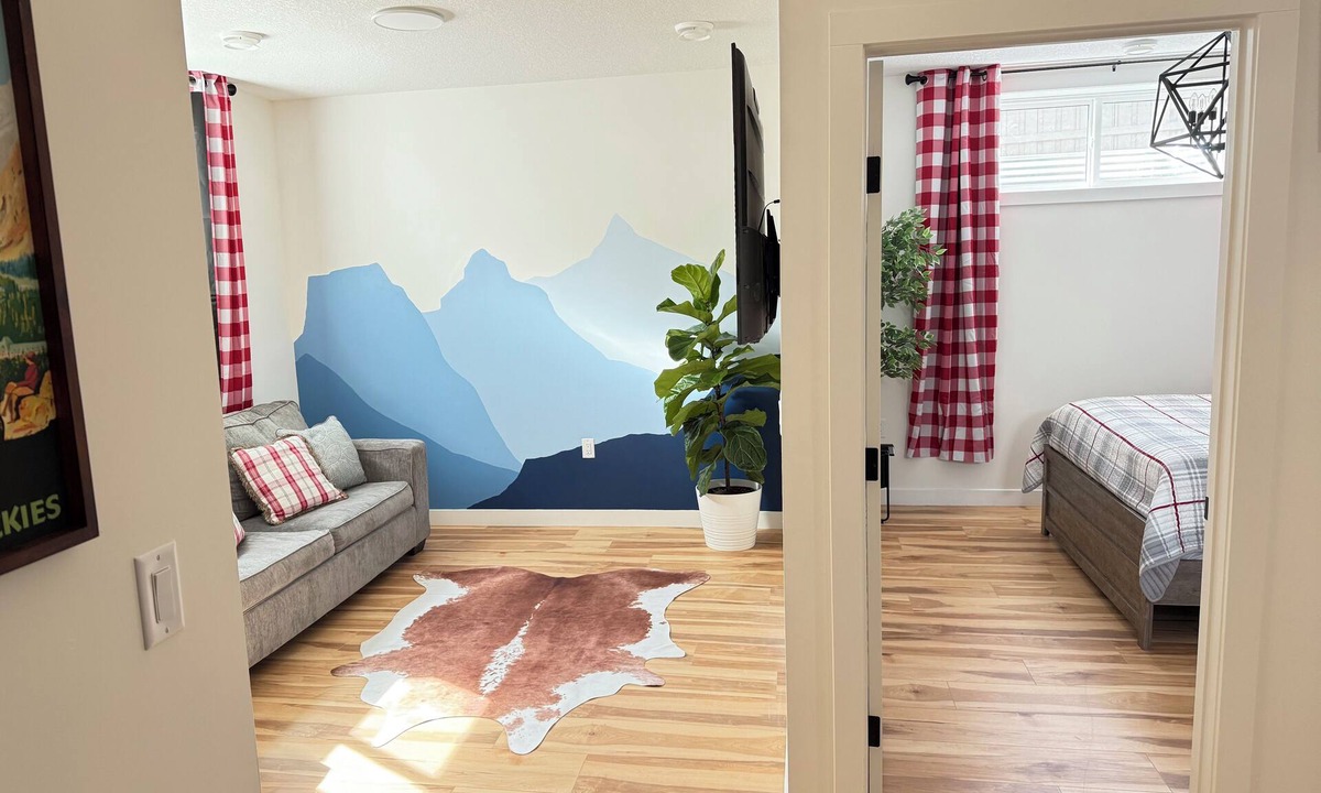 Calgary House | Rustic Rocky Retreat