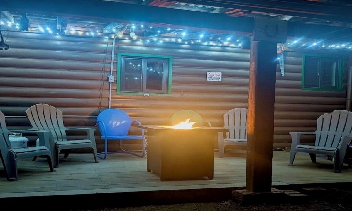 Parks Cabin | Rustic Route 66 Homestead