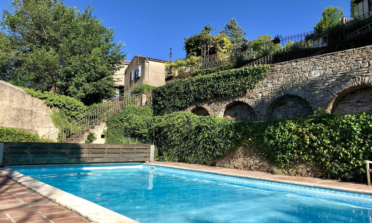 Cordes-sur-Ciel Cottage | Rustic simplicity, comfort, sublime views and spectacular pool!