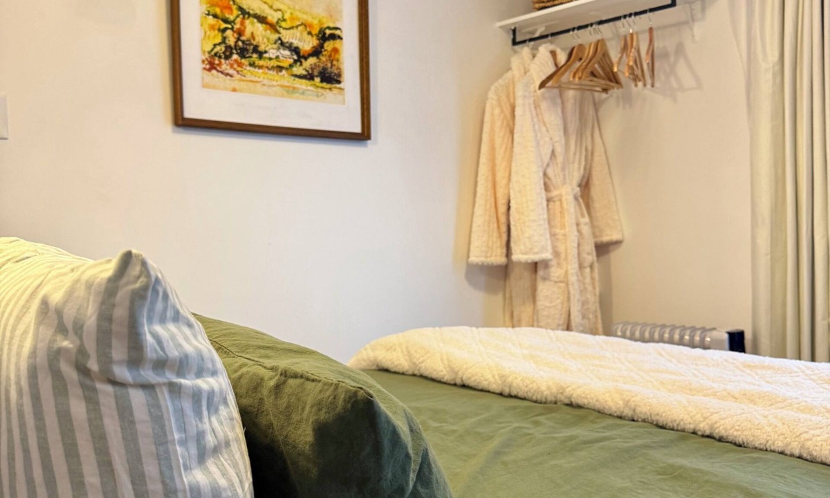 Brooklyn Apartment | Rustic studio on the city fringe