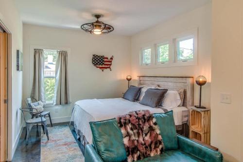 Edgehill Apartment | Rustic Studio Walkable to Music Row! by Stay Local Nashville