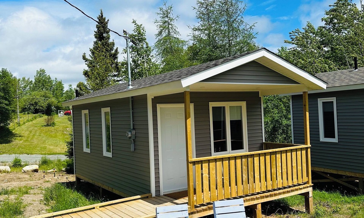 Port Blandford Ski Chalet | Rustic Wave Cottages-Mini Chalet #10