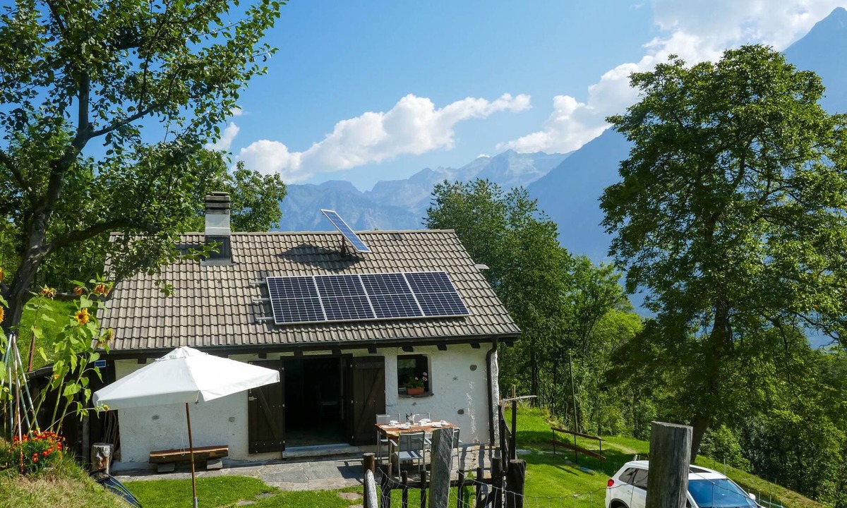 Acquarossa House | Rustico Girasole by Interhome