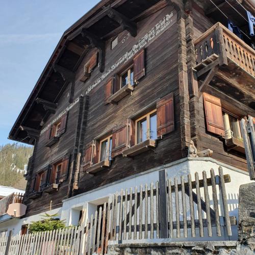 Klosters-Serneus Ski Chalet | Rustico Pagrüeg