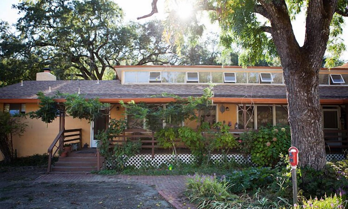 St. Helena House | RustRidge Bed and Breakfast - Entire Bed & Breakfast