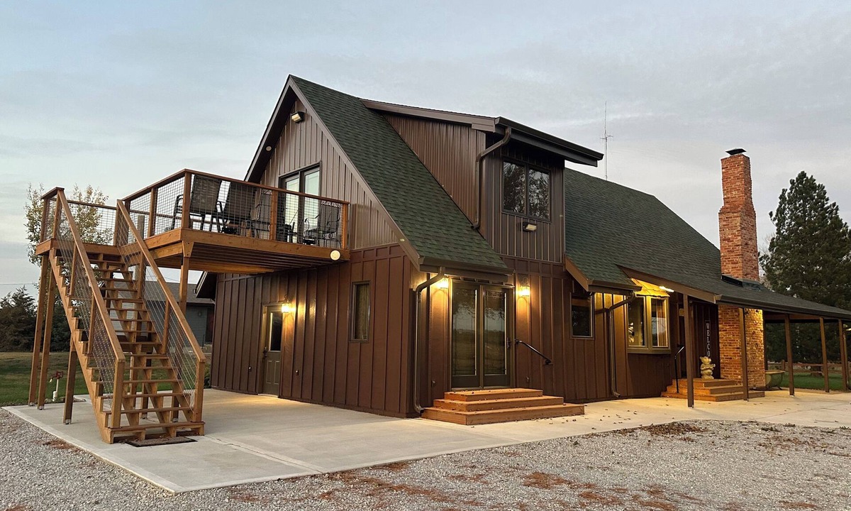 Grand Island Cabin | Rusty Flatts-Countryside Retreat Just Outside Grand Island – Sleeps 1 to 8