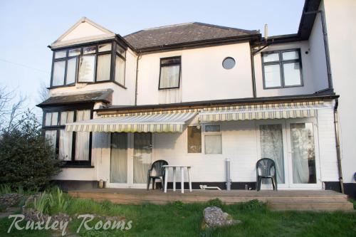 Cray Valley East House | Ruxley Rooms