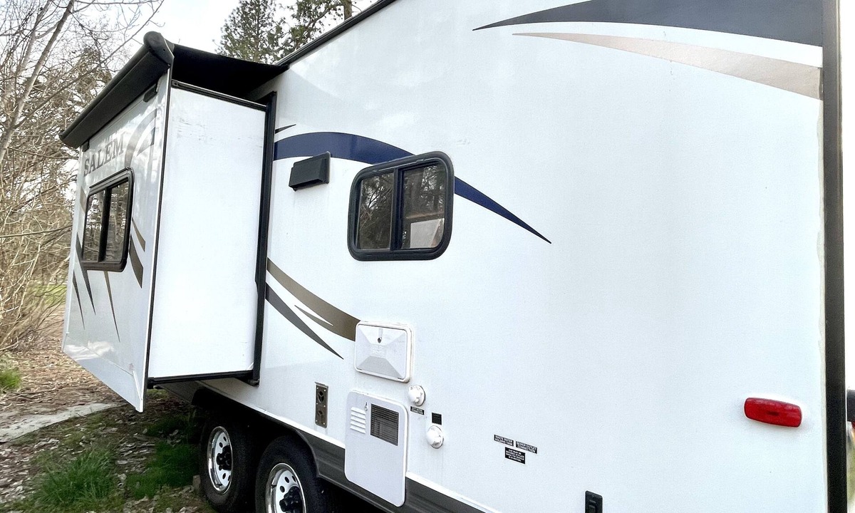 Central Point RV Rental | RV DELIVERED TO YOUR SITE