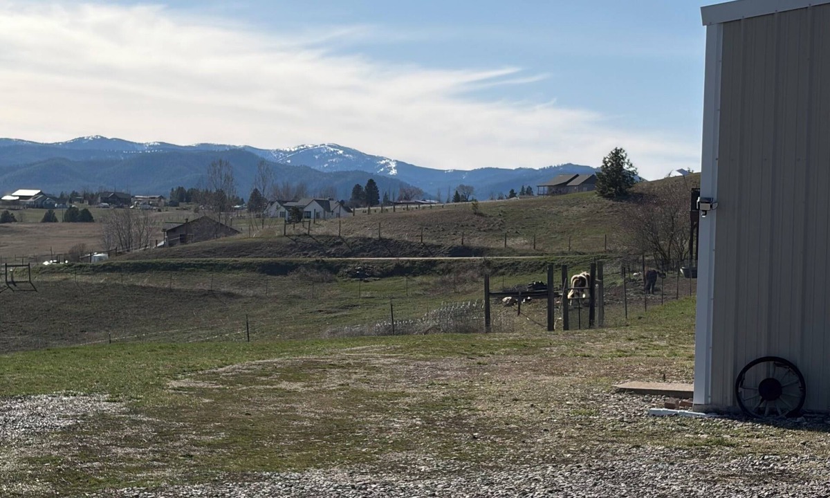 Missoula RV Rental | RV Parking Space - No Bathroom Facilities