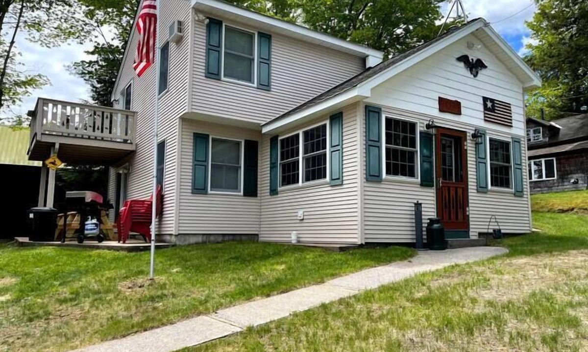 Town of Webb House | Ryders Lodge - Old Forge