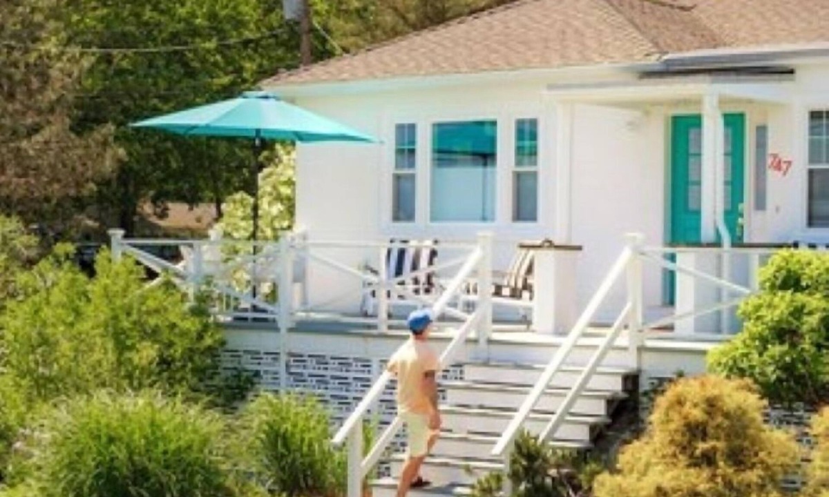 Rye Apartment | Rye Motor Inn - Oceanfront, Walk to Beach