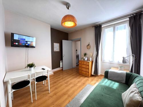 Fontainebleau Apartment | Séjour à deux appartement agréable centre ville