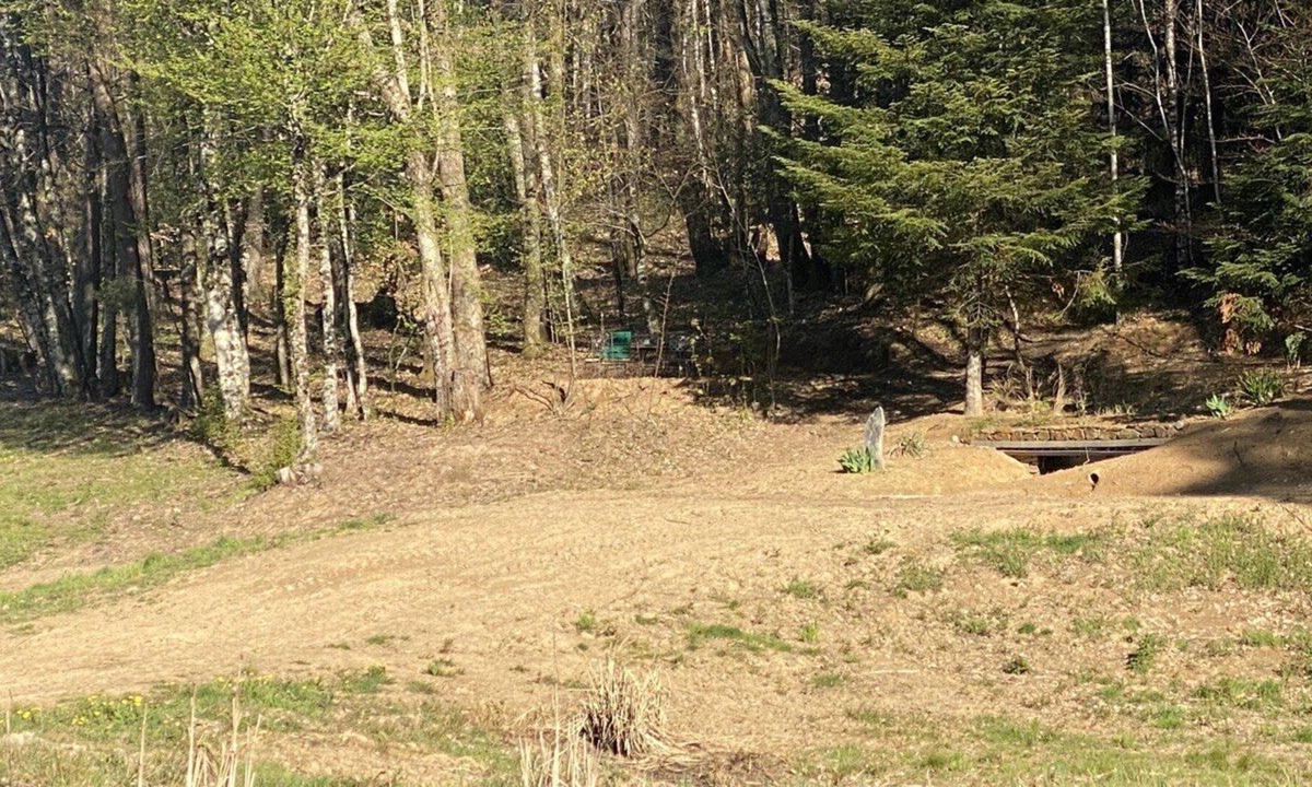 Favars Cabin | Séjour au Cœur de la Terre