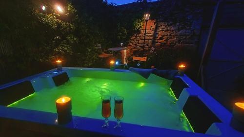 Pexiora Bed & Breakfast | Séjour bien être avec spa privatif dans un presbytère de charme près de la Cité de Carcassonne et du Canal du Midi