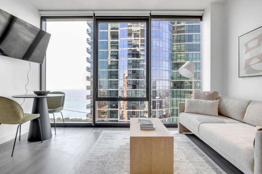 South Loop Apartment | S Loop Studio w Pool Gym Spa nr Grant Park CHI-739