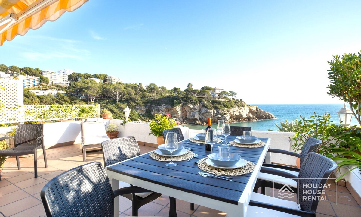 Cap de Salou House | S01 HOUSE IN A CLIFF WITH AWESOME VIEW