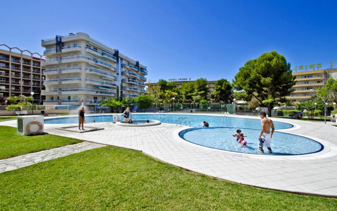 Salou City Centre Apartment | S442-UHC UHC LARIMAR FAMILY COMPLEX