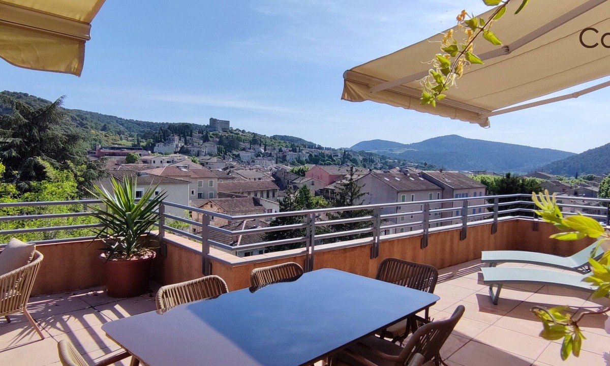 Vaison-la-Romaine Apartment | Sabine's Terrace